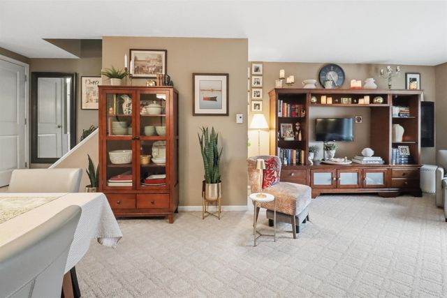106 Hayes Avenue, South Burlington, VT 05403