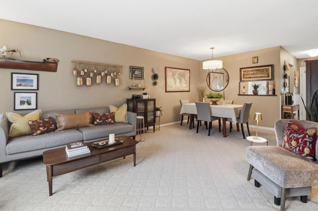 106 Hayes Avenue, South Burlington, VT 05403