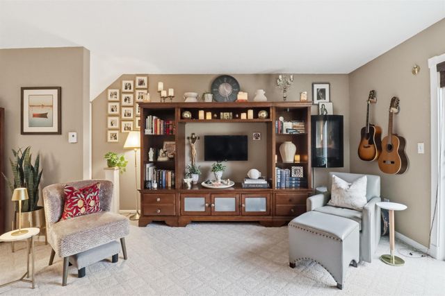 106 Hayes Avenue, South Burlington, VT 05403