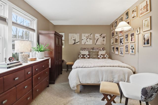 106 Hayes Avenue, South Burlington, VT 05403