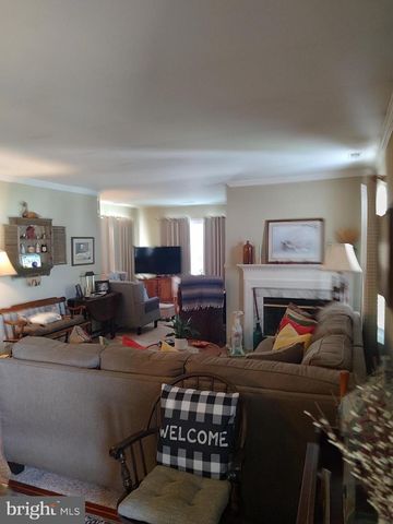 1206B GINGER CT, Mount Laurel, NJ 08054