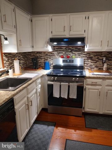 1206B GINGER CT, Mount Laurel, NJ 08054