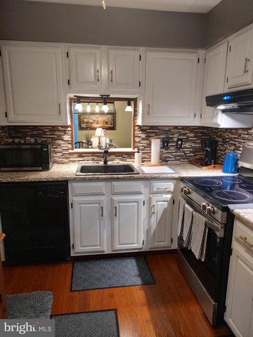 1206B GINGER CT, Mount Laurel, NJ 08054