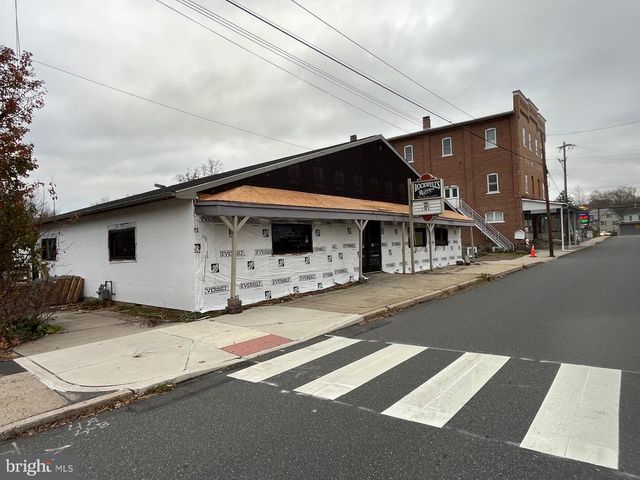 120 GRAVEL PIKE, Green Lane, PA 18054