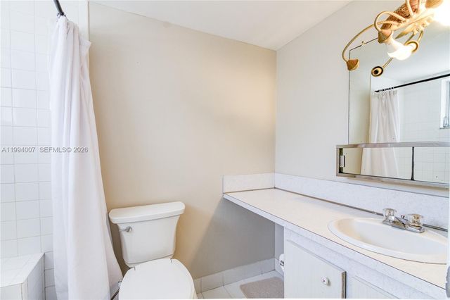 804 SE 7th St 107, Deerfield Beach, FL 33441