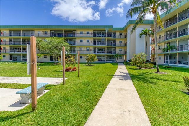 804 SE 7th St 107, Deerfield Beach, FL 33441