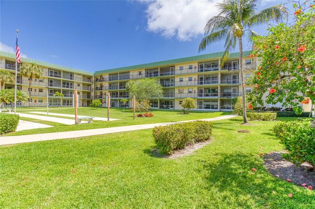804 SE 7th St 107, Deerfield Beach, FL 33441