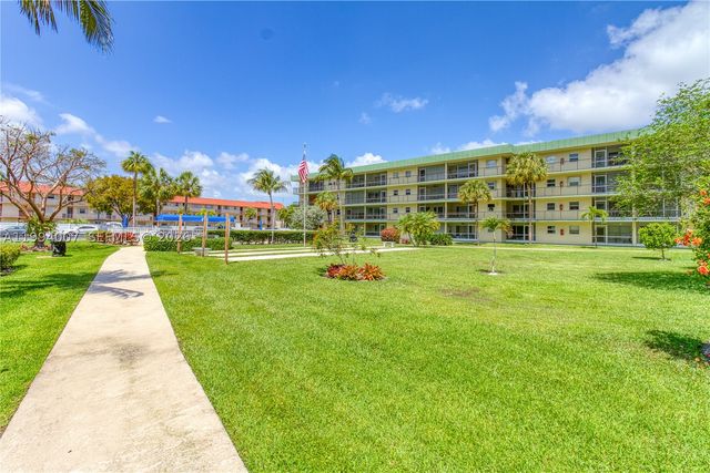 804 SE 7th St 107, Deerfield Beach, FL 33441