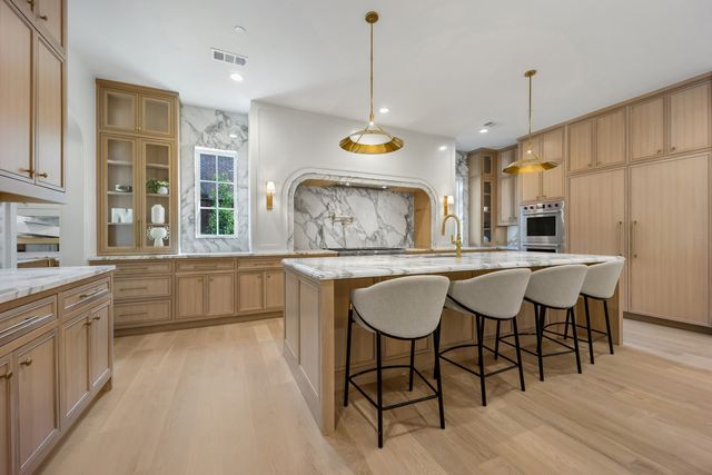 5859 Meaders Lane, Dallas, TX 75230