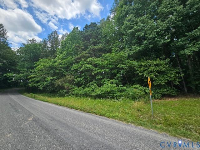 16491 Connie Hall Rd, Montpelier, VA 23192