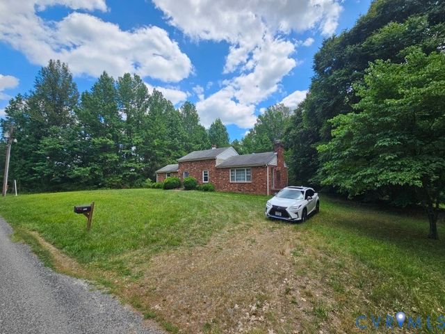 16491 Connie Hall Rd, Montpelier, VA 23192
