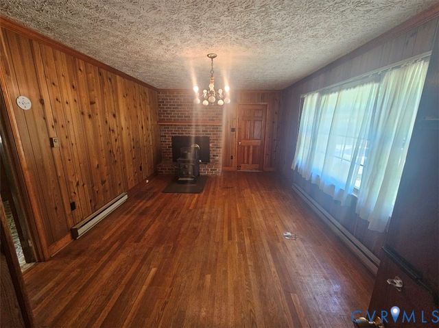 16491 Connie Hall Rd, Montpelier, VA 23192
