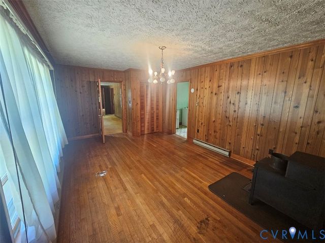 16491 Connie Hall Rd, Montpelier, VA 23192