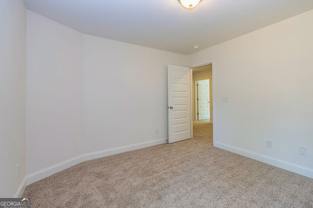 1669 W Poplar Street, Griffin, GA 30224