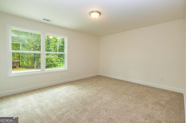 1669 W Poplar Street, Griffin, GA 30224