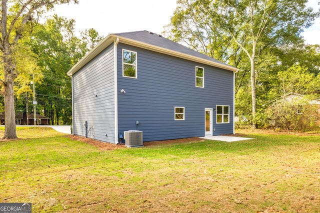 1669 W Poplar Street, Griffin, GA 30224