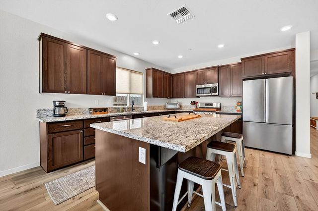 5664 Harcrest Dr, Marysville, CA 95901