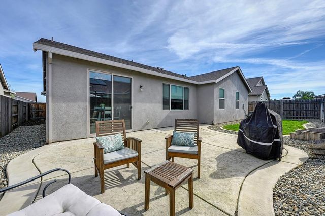 5664 Harcrest Dr, Marysville, CA 95901