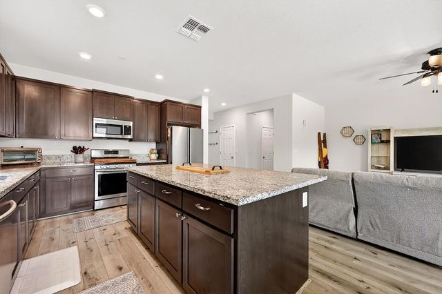 5664 Harcrest Dr, Marysville, CA 95901