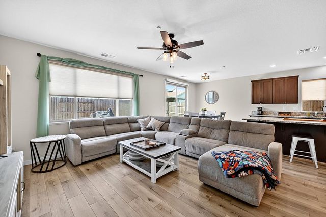 5664 Harcrest Dr, Marysville, CA 95901