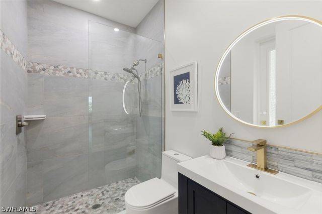 1794 Holiday LN, Naples, FL 34104
