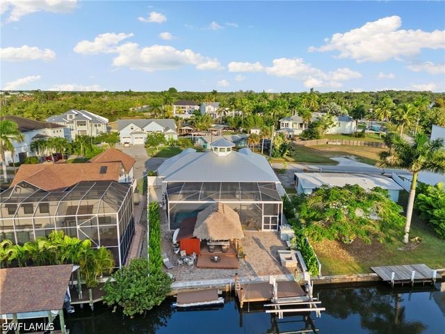 1794 Holiday LN, Naples, FL 34104