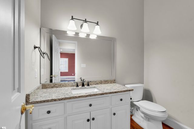 111 W Woodglen Road, Spartanburg, SC 29301