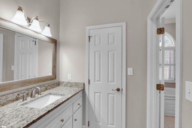 111 W Woodglen Road, Spartanburg, SC 29301