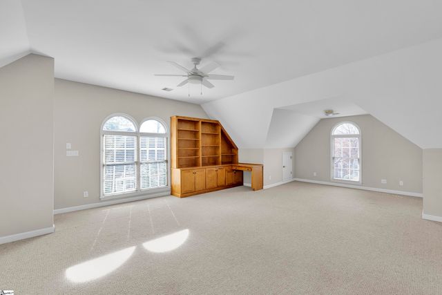 111 W Woodglen Road, Spartanburg, SC 29301