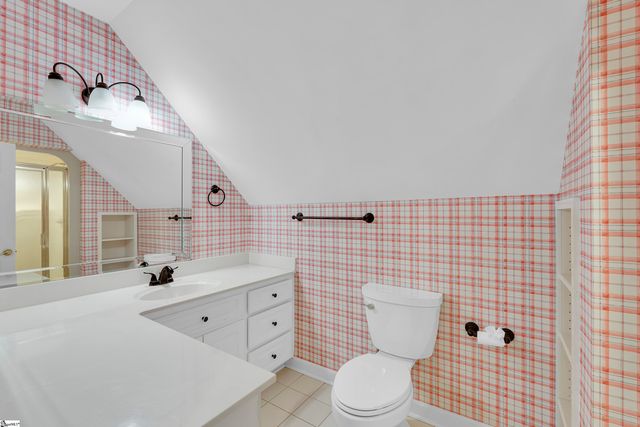 111 W Woodglen Road, Spartanburg, SC 29301