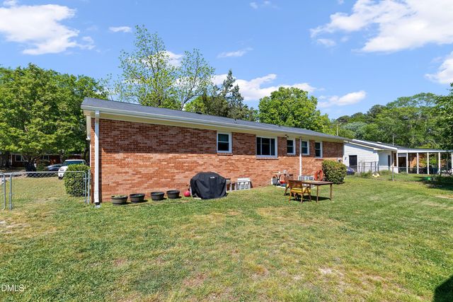 2103 Michael Lane, Smithfield, NC 27577