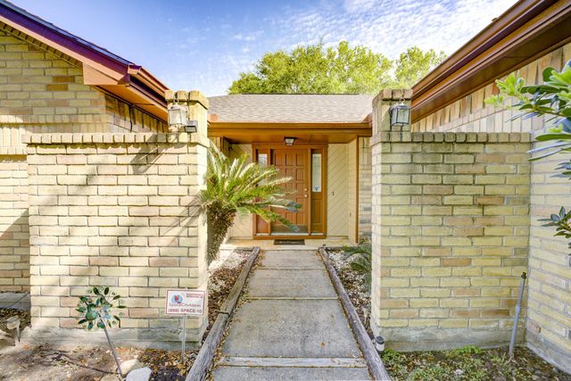 16134 Beechnut Street, Houston, TX 77083