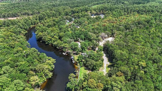 120 Waccamaw River Rd., Conway, SC 29526