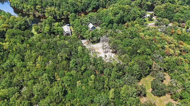 120 Waccamaw River Rd., Conway, SC 29526
