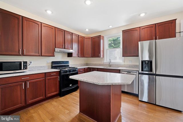 7824 ROCKY SPRINGS RD, Frederick, MD 21702