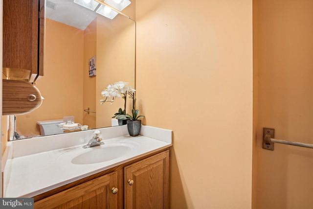 7824 ROCKY SPRINGS RD, Frederick, MD 21702