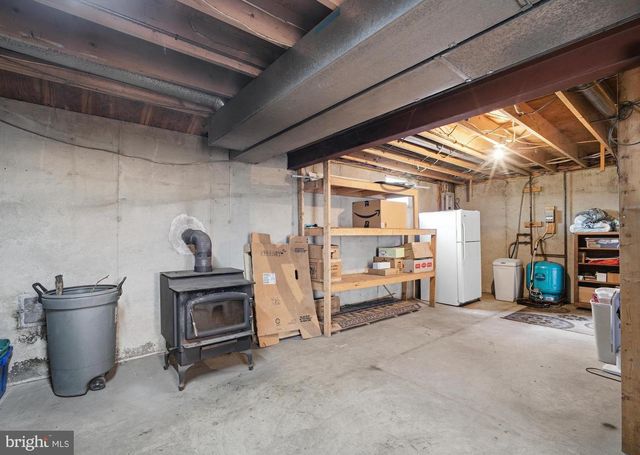 7824 ROCKY SPRINGS RD, Frederick, MD 21702