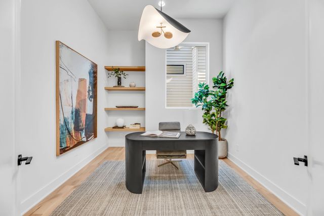 2048 Castleman Dr, Nashville, TN 37215