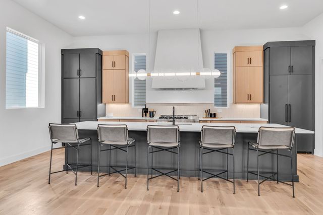 2048 Castleman Dr, Nashville, TN 37215