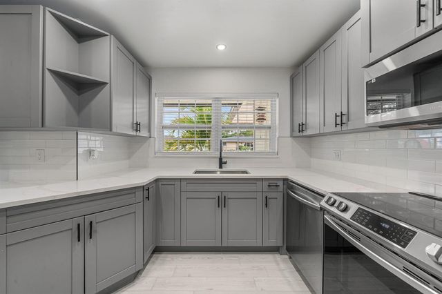 908 Hibiscus Drive, Royal Palm Beach, FL 33411