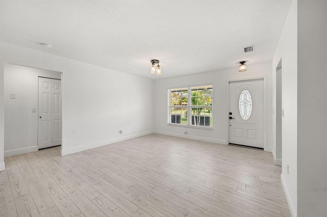 908 Hibiscus Drive, Royal Palm Beach, FL 33411