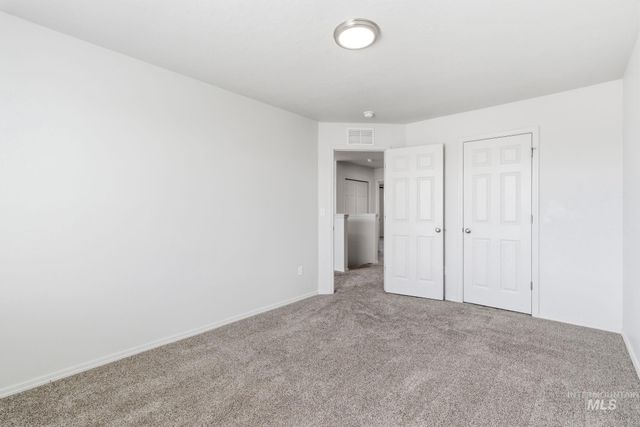 1802 E Kentucky Ave, Nampa, ID 83686