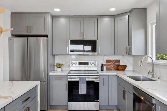 846 San Ramon Avenue, Moss Beach, CA 94038