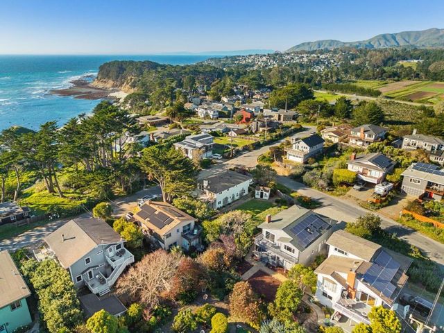 846 San Ramon Avenue, Moss Beach, CA 94038