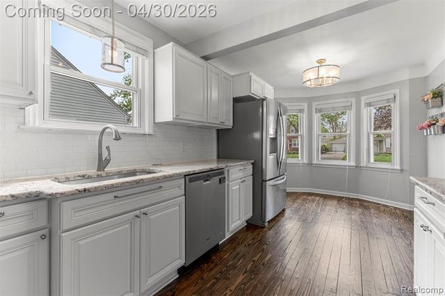 3061 Geneva Street, Dearborn, MI 48124