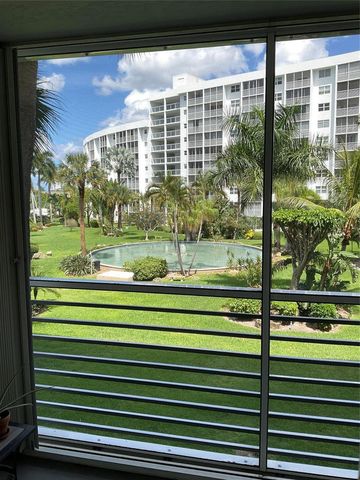 2731 NE 14th Street Causeway 307, Pompano Beach, FL 33062