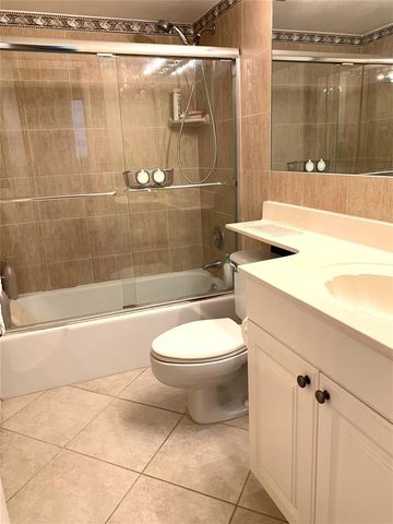 2731 NE 14th Street Causeway 307, Pompano Beach, FL 33062