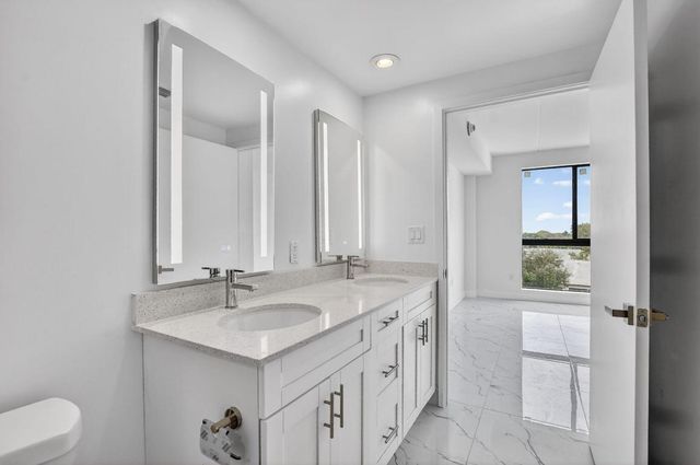 250 W Hidden Valley Boulevard 103, Boca Raton, FL 33487