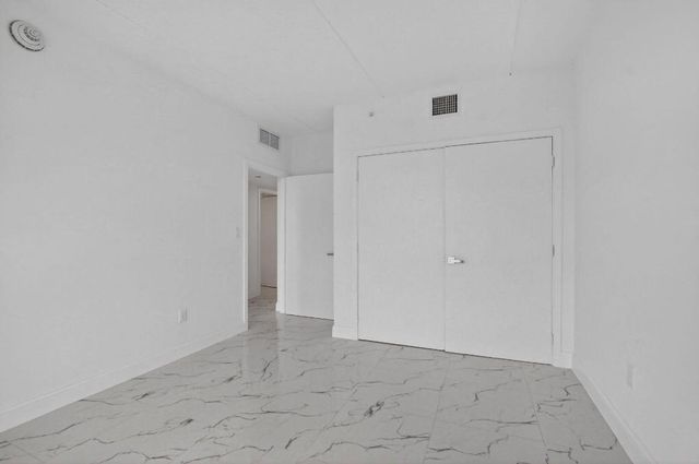 250 W Hidden Valley Boulevard 103, Boca Raton, FL 33487