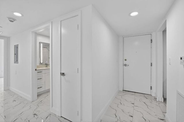 250 W Hidden Valley Boulevard 103, Boca Raton, FL 33487